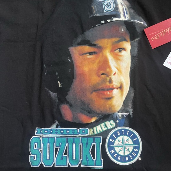 Mitchell & Ness Ichiro Suzuki Men's T-Shirt - Picture 2 of 5